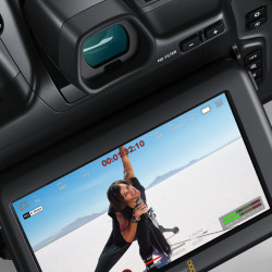 BLACKMAGIC POCKET CINEMA CAMERA 6K PRO